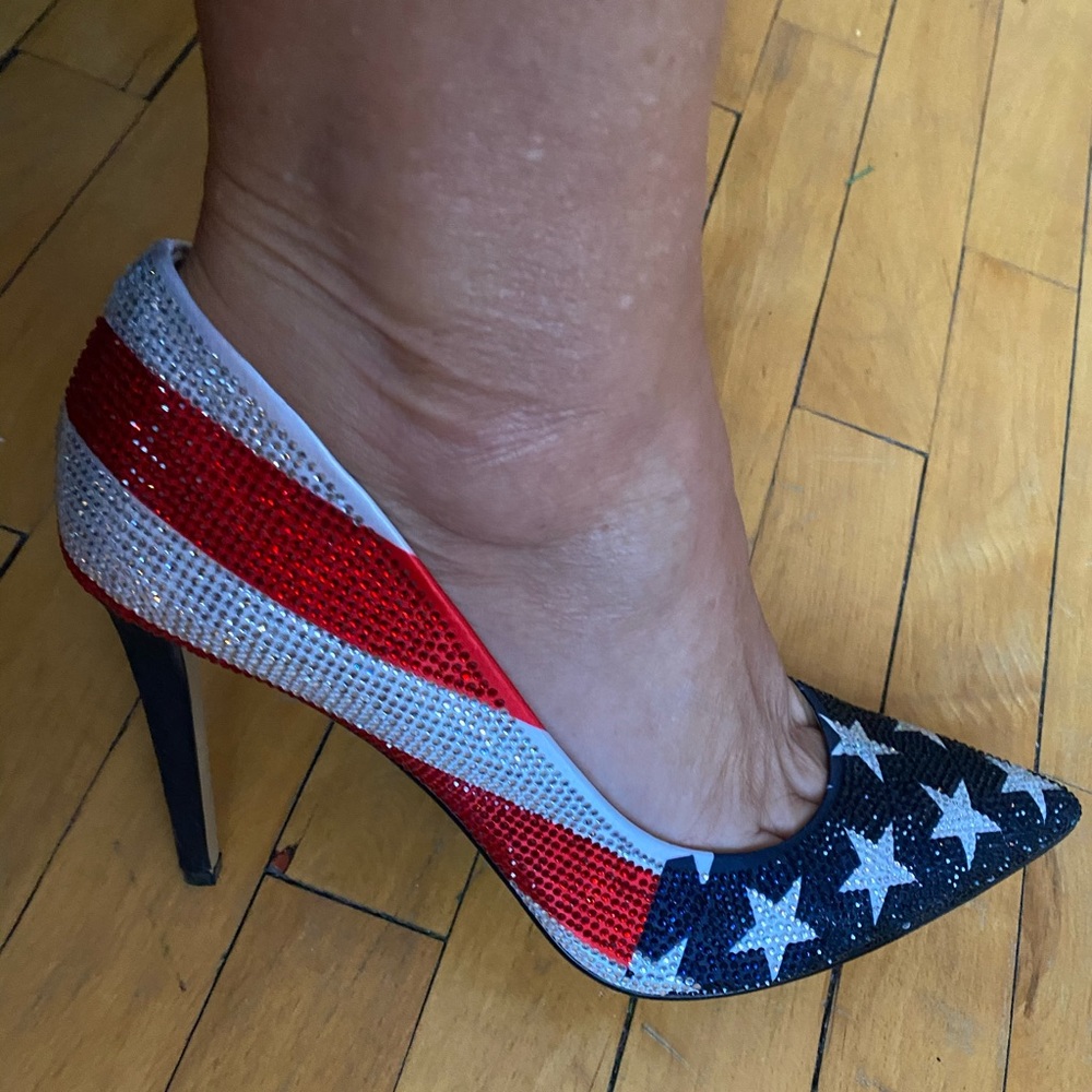 COPY - INC patriotic high heels size 9